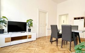 Premium Residence At Famous Vienna Kutschkermarkt